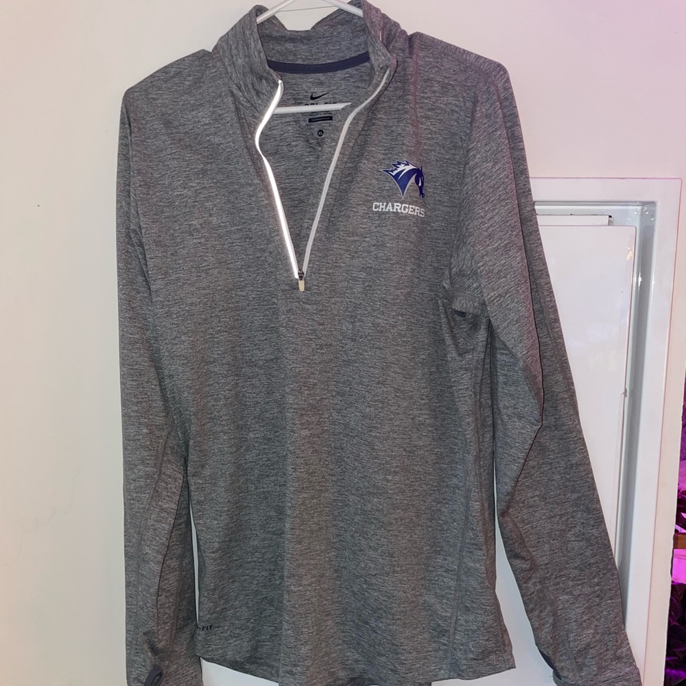 Nike Women’s Pullover